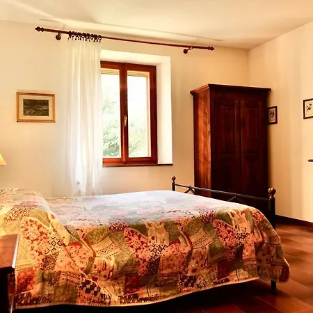 Montioni Apartment *