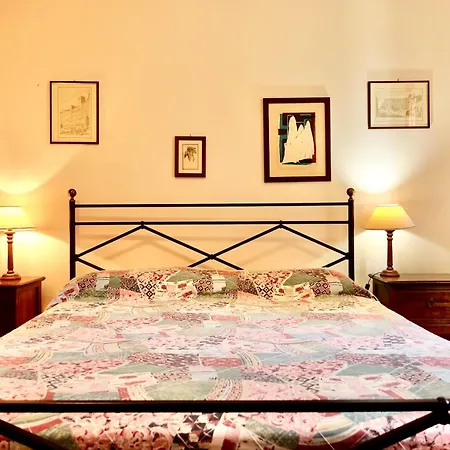 Montioni Apartment *