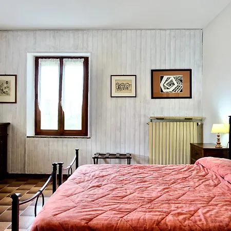 Montioni Apartment *